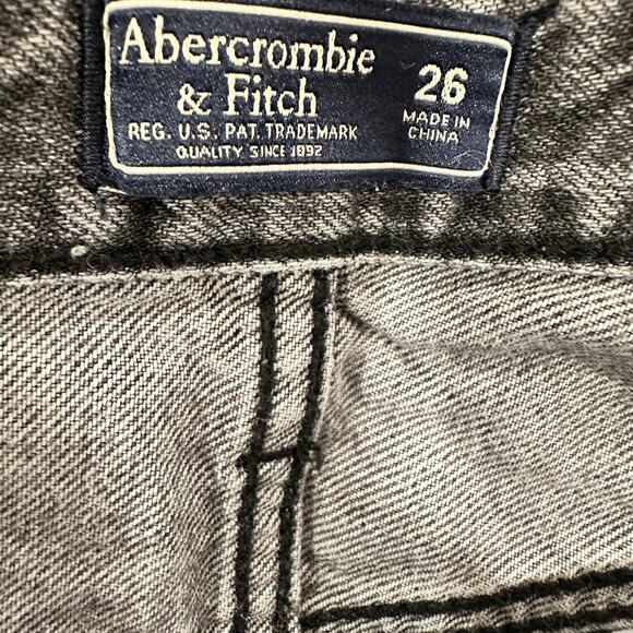 Abercrombie & Fitch Black Acid Wash Denim Mini Skirt – Size 26 - Picture 3 of 10